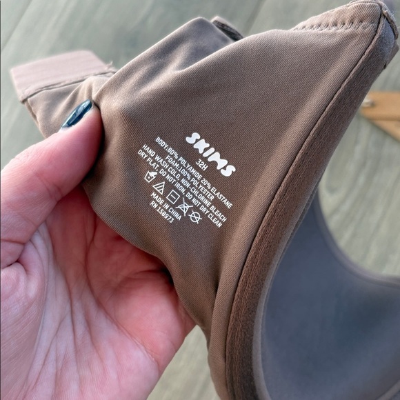 NWT SKIMS bra size 32H Umber Color - Picture 4 of 5